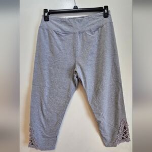 Gray Leggings with Lace Trim